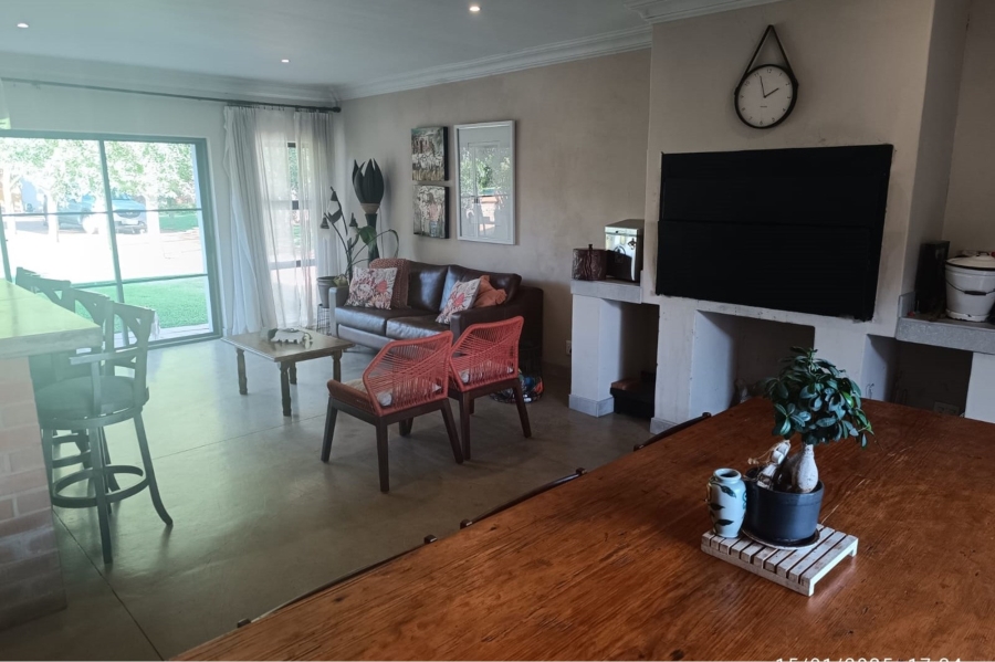 5 Bedroom Property for Sale in Doringkruin North West